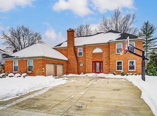 5681 Desertgold Dr, Cincinnati, OH 45247