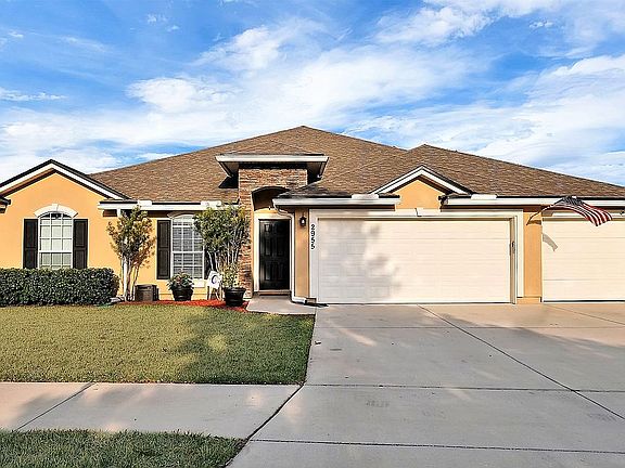 2nd image of 2955 Vianey Pl