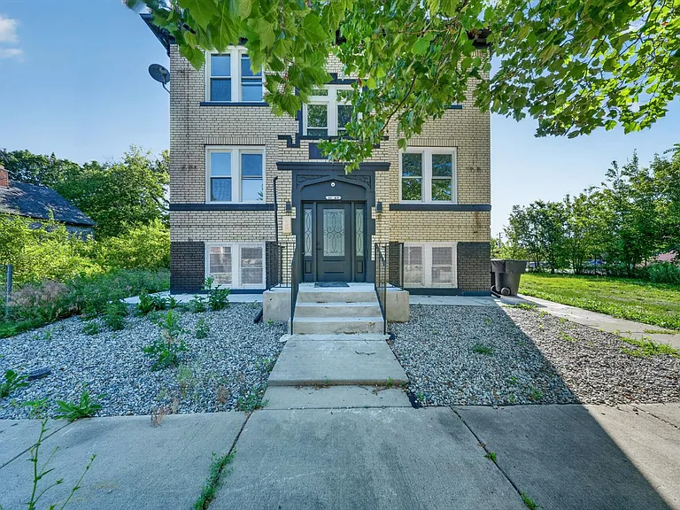 1140 Ashland St #D — Photo 3