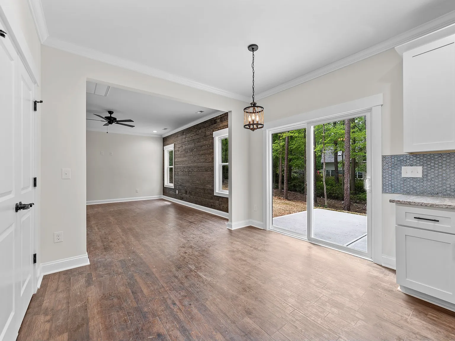 4050 Daugherty Road - 1 — Photo 2