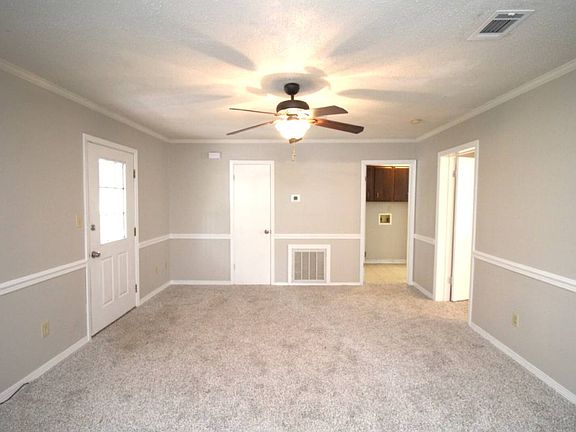 3rd image of 4630A Bellview Ave Unit A