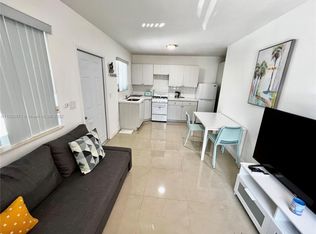 37 SW 12th St #3, Dania, FL 33004