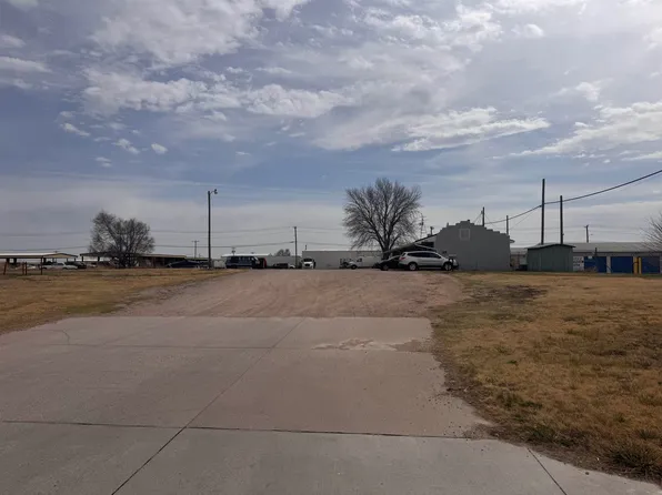 913 W J St, Hastings, NE 68901