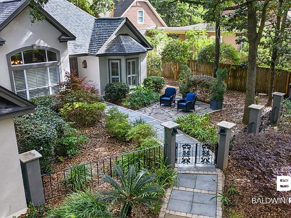 4th image of 4 Greenbrier Ln
