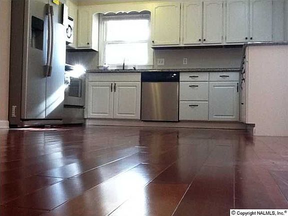 4th image of 4410 Millvale Dr SW