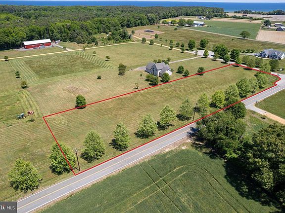 3rd image of 18040 Ellyn Ct