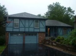 12343 W 105th St, Overland Park, KS 66215