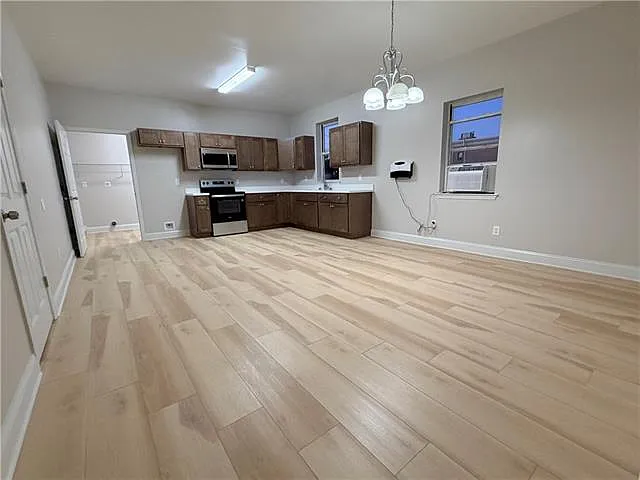 929 Compromise St — Photo 3