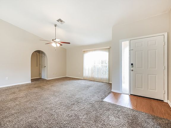 3rd image of 15585 Spring Line Ln