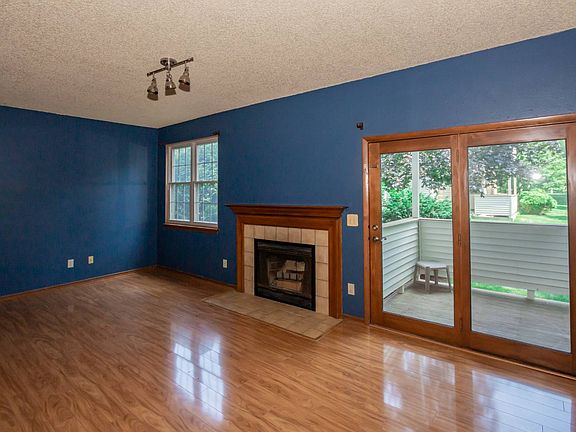 4th image of 141 Monmouth Way