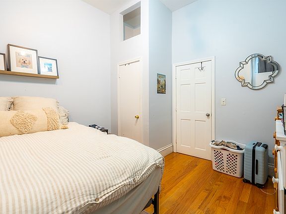 4th image of 265 Dartmouth St #1D