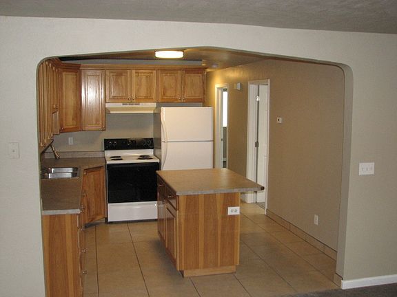 2nd image of 4220 S Highland Dr APT 2