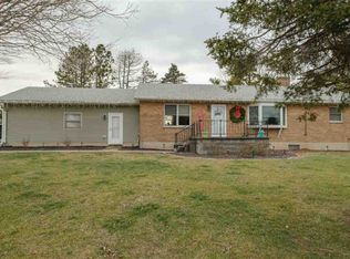 6466 E Husking Peg Rd, Chana, IL 61015