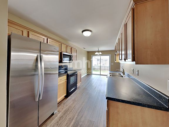 3rd image of 1262 Lasalle Dr