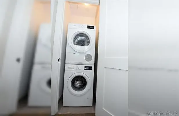 Rented by Web Realty Group Inc | media 29