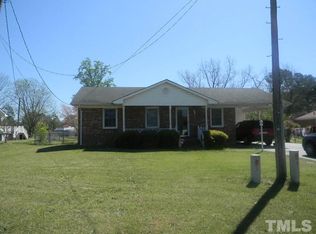 1202 Fairground Rd, Dunn, NC 28334