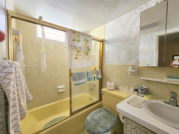4th image of 2855 Leonard Dr APT H205