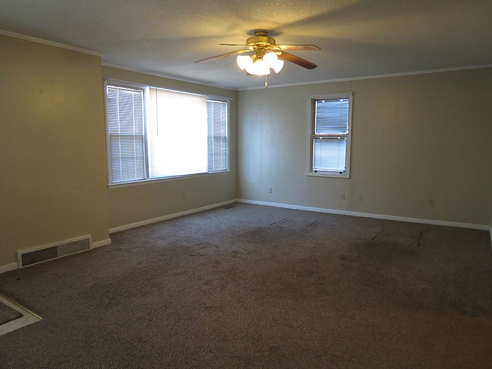 3404 NW Rochester Rd, Topeka, KS 66617 Zillow