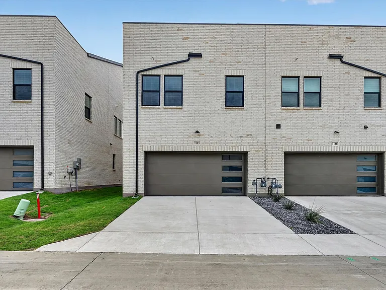 1183 Doris May Dr — Photo 28