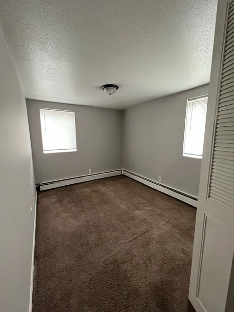 180 Charles Street Northeast - 2 — Photo 4