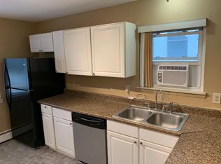 7020 Toepfer Rd, Warren, MI