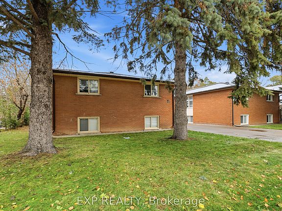 3rd image of 72 Barbara Cres