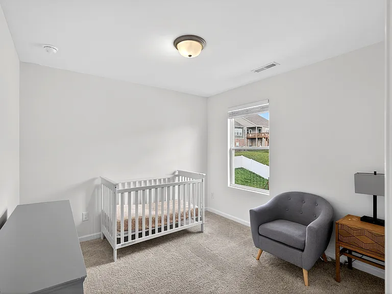 3912 Sadie St — Photo 16