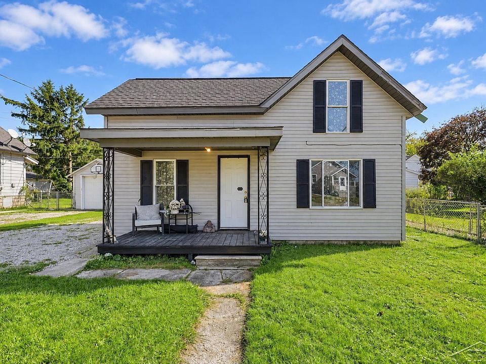 1st image of 1047 Bacon St