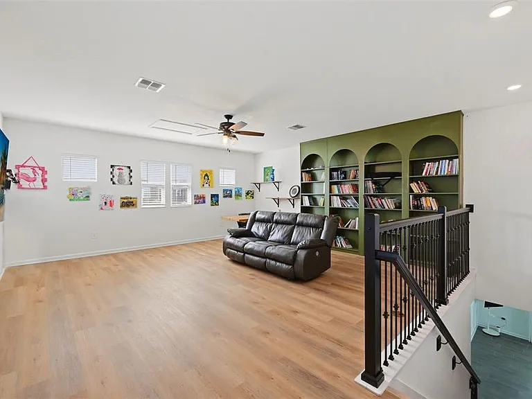16448 Parable Way — Photo 38