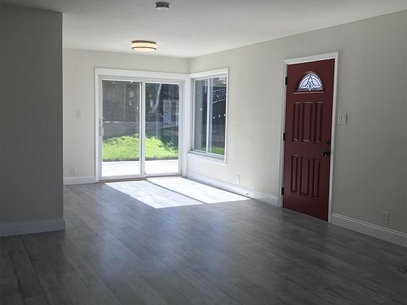 4th image of 101 Dundee Dr