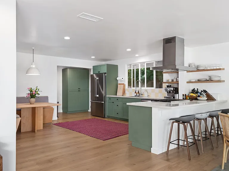 6202 Frondosa Dr — Photo 8