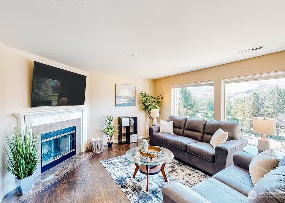 1st image of 808 W Manson Rd #B203