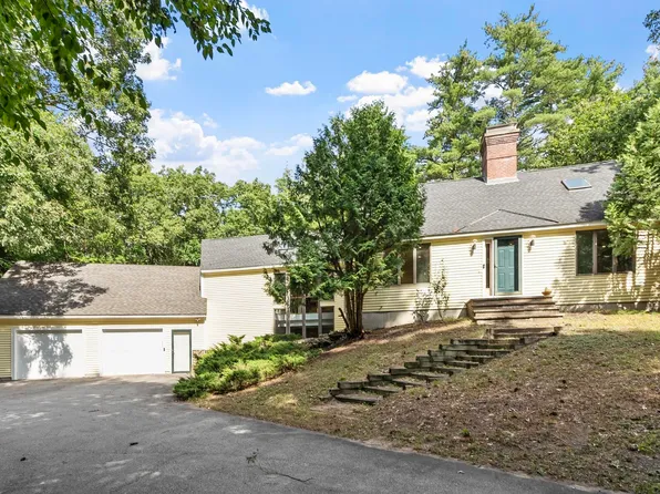 40 Cleveland Hill Road, Brookline, NH 03303