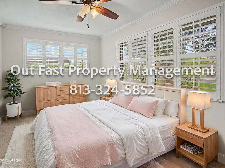 639 Howard Ave — Photo 6