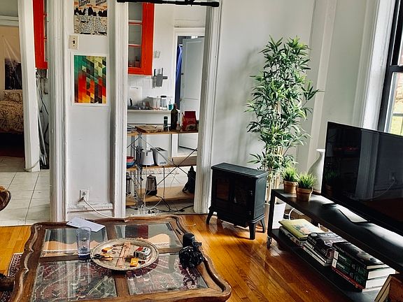 4th image of 270 15th St APT 13