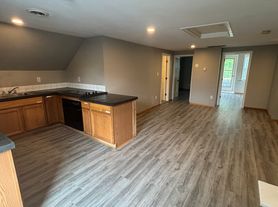 5009 N 38th St, Milwaukee, WI