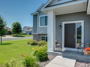 1026 Emerald St NE, Hanover, MN 55341