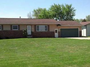 8980 E Maple Rapids Rd, Elsie, MI 48831