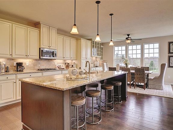 5th image of 3103 Cross Creek Dr