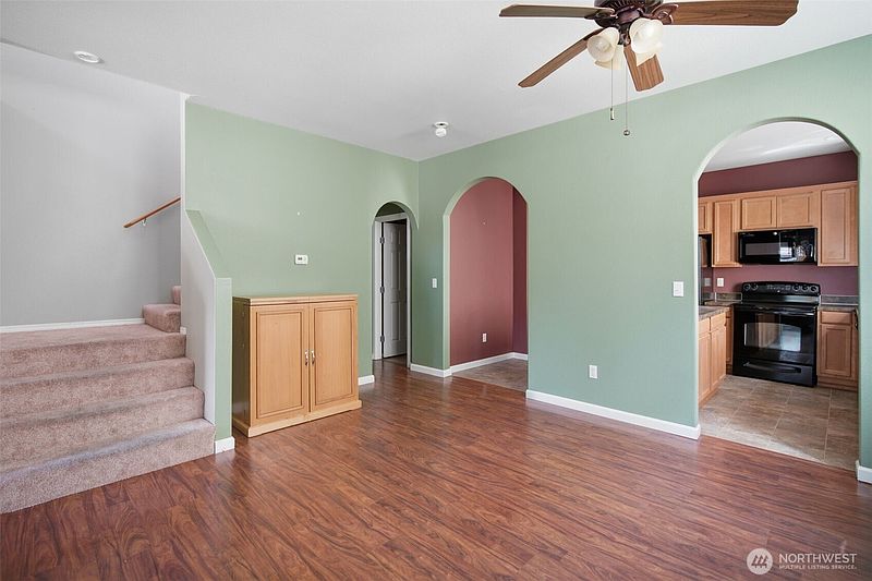 3rd image of 8714 Oslo Lane NE
