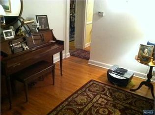 4-12 Hartley Pl #1X, Fair Lawn, NJ 07410