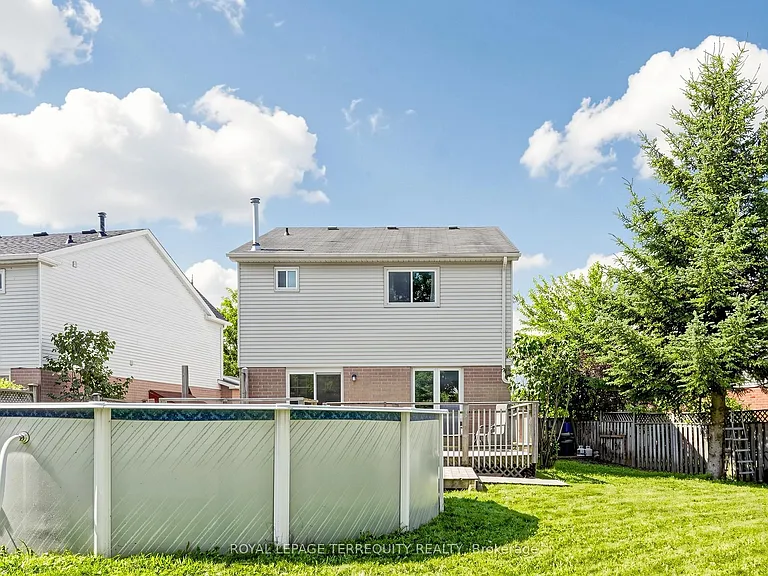 7 Yorkville Ct — Photo 47