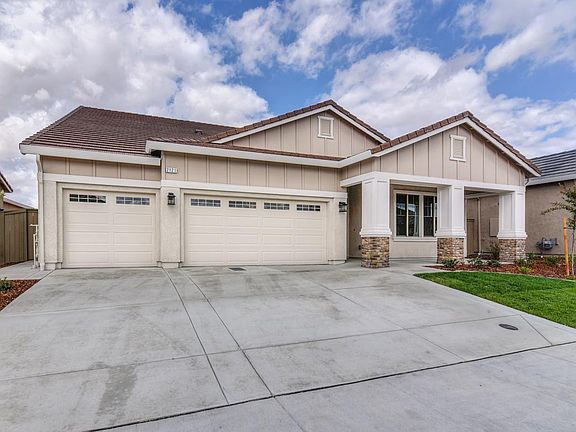 3-Car Garage
