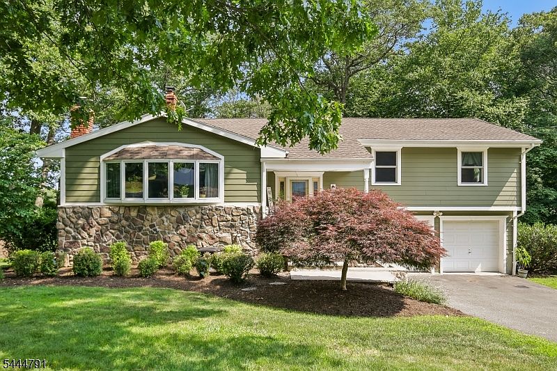 1st image of 43 Misty Mountain Rd