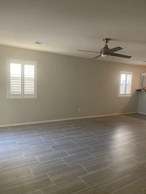 3 bed, 1306 sqft, $1,995 — Photo 3