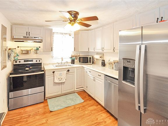 5th image of 507 Markwith Ave