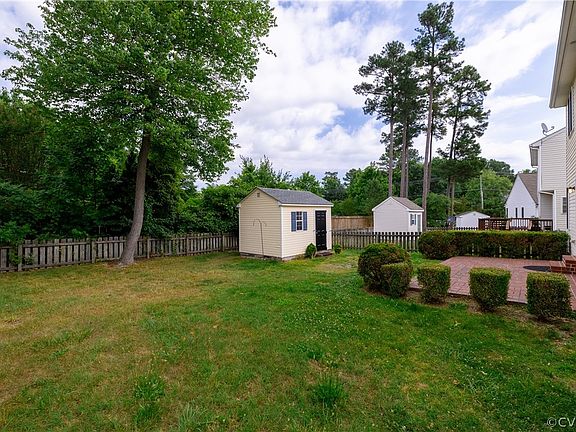 4th image of 11536 Pinedale Dr