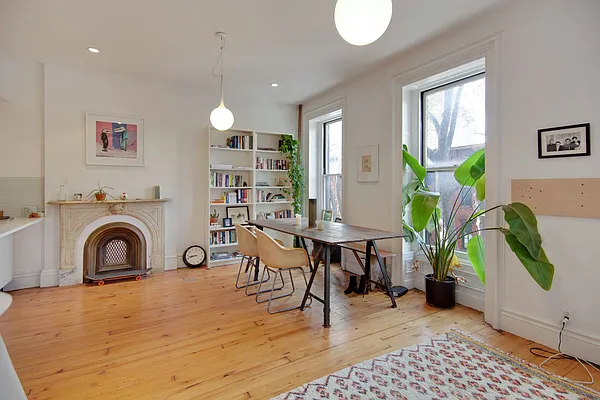 Rented by BLS Realty | media 6