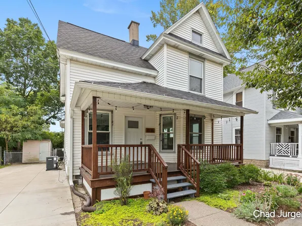 1036 Fairmount St SE, Grand Rapids, MI 49506