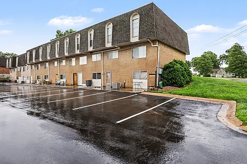 Apartments at Georgetown Photo 1
